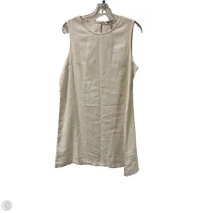Dress Casual Short By Clothes Mentor In Cream. Size: L