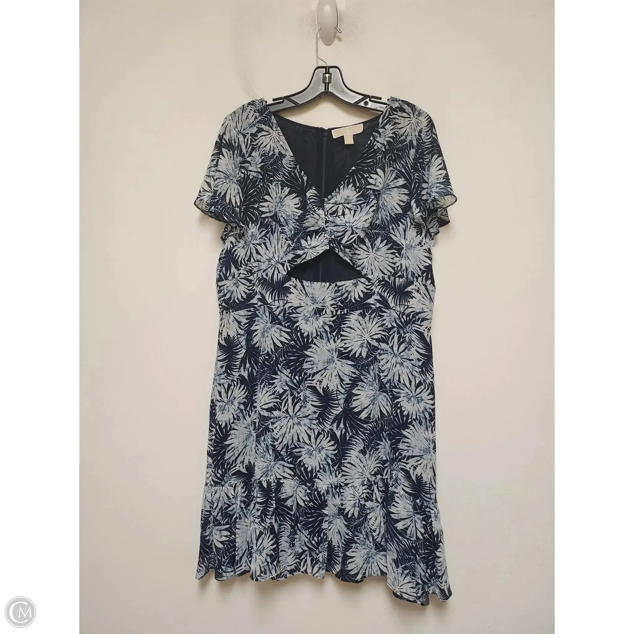 Dress Casual Short By Michael By Michael Kors In Blue. Size: Xl